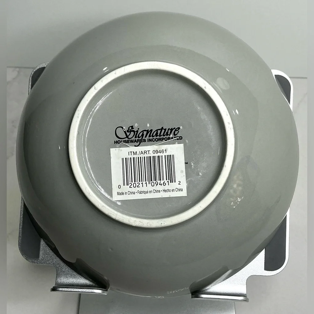 2 Signature Cat Pet Bowl Plate Food Dish Plate Adorable Gray 6” New